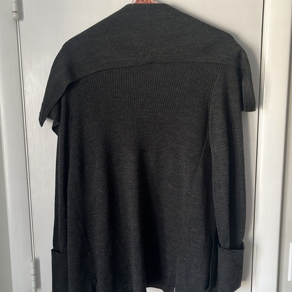 Eddie Bauer Cardigan - Picture 5 of 5